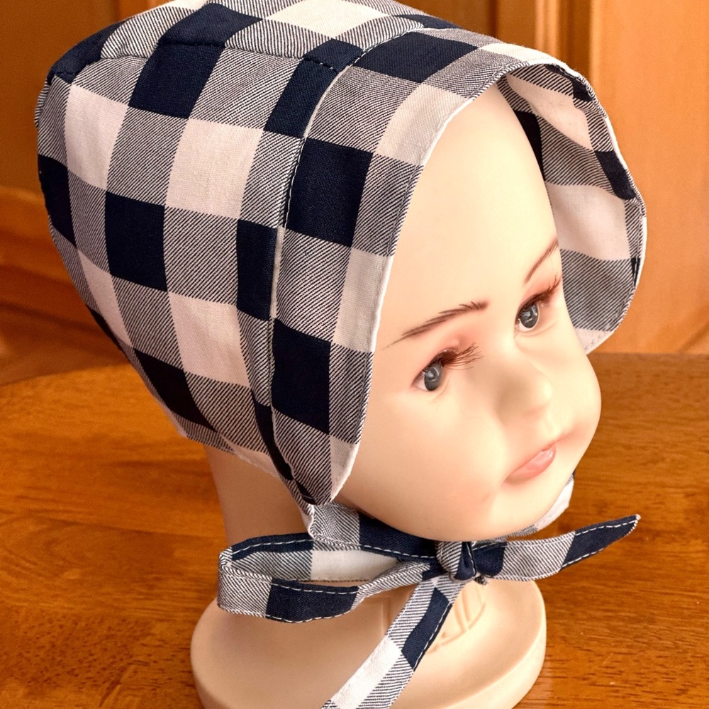 Baby Bonnet Navy Buffalo Checks 1-3 Mo